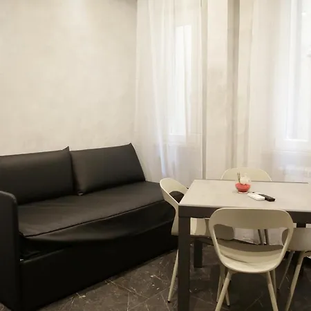 Jadore Monic Ρώμη