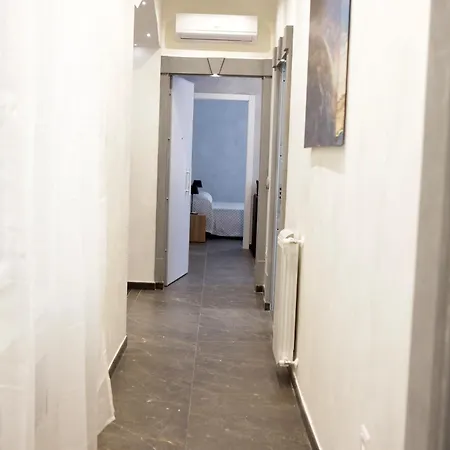 Jadore Monic 招待所 罗马