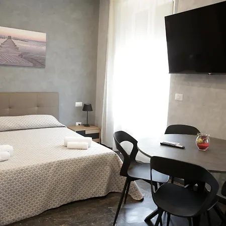 Jadore Monic Πανσιόν 4*