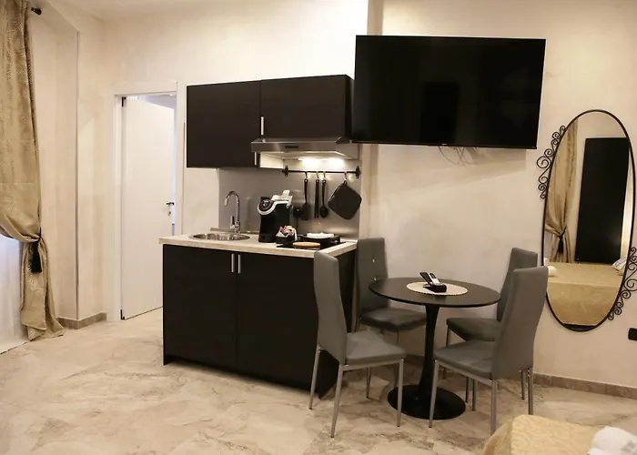 招待所 Jadore Monic