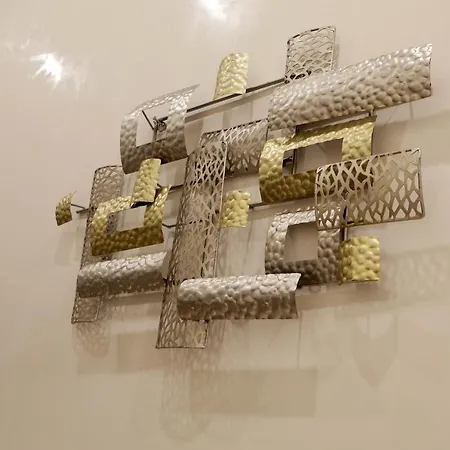 Jadore Monic Πανσιόν